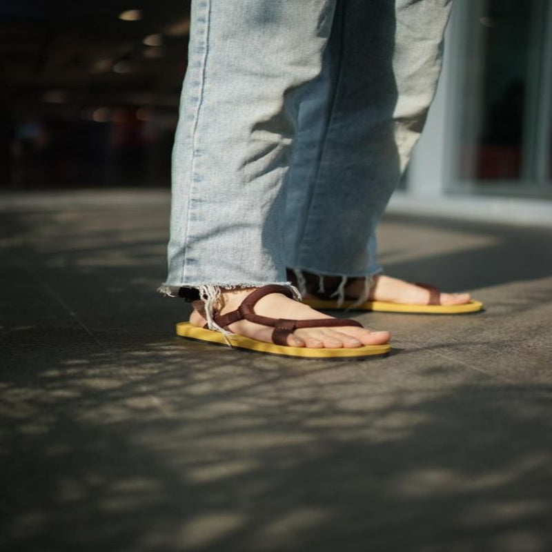1129714	LOCK-ON SANDALS