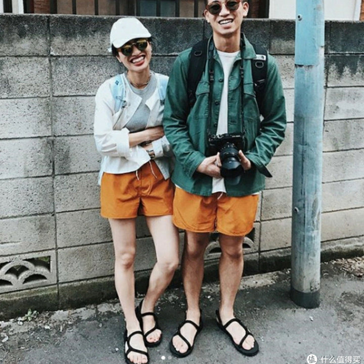 1129714	LOCK-ON SANDALS