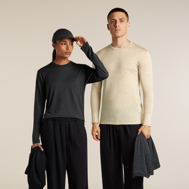 Icebreaker Unisex 150 Long Sleeve Tee showcasing its classic crew neck design and lightweight Merino wool construction.