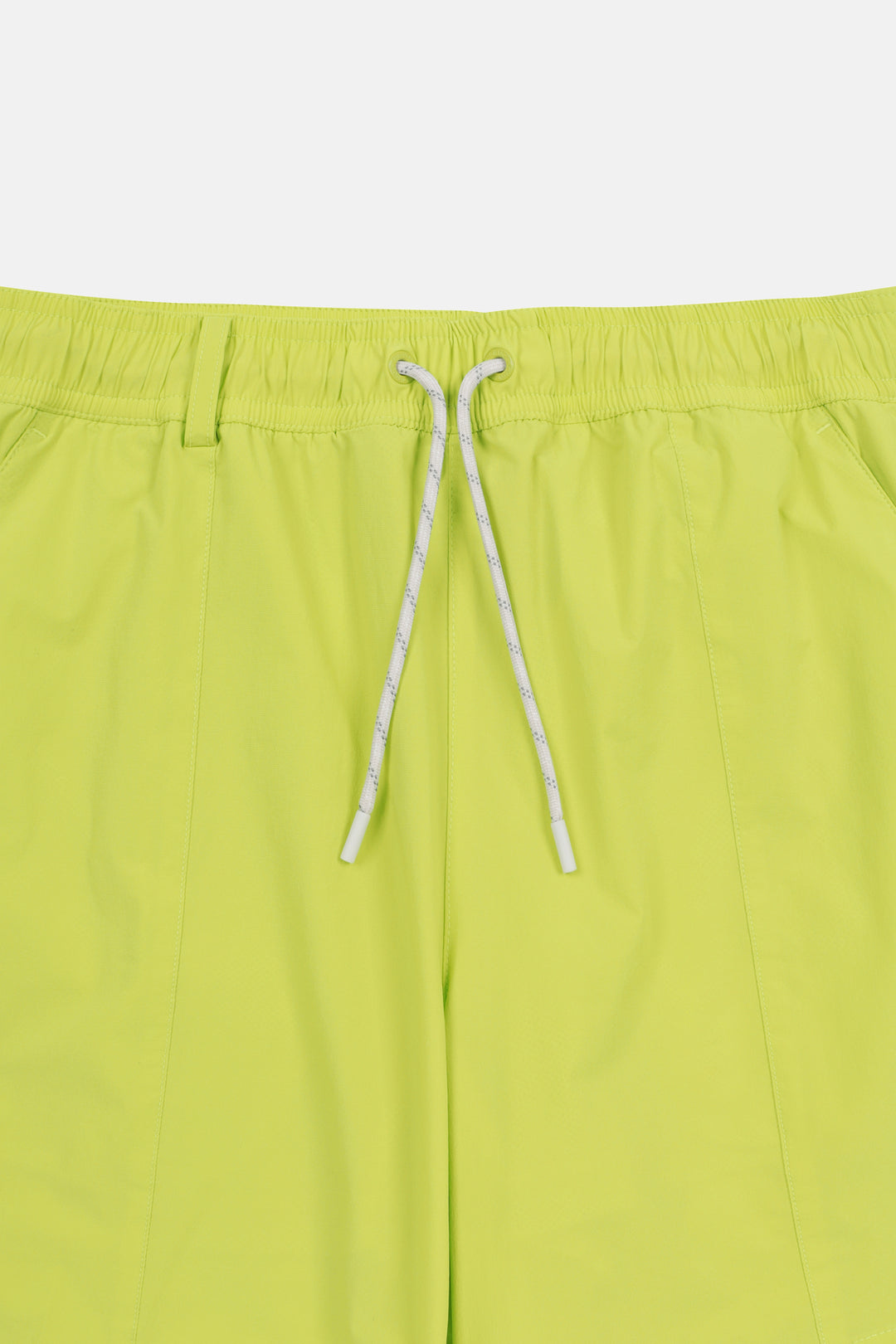 Kolon Sport Women’S Daypack Wide Fit Shorts in Apple — detail