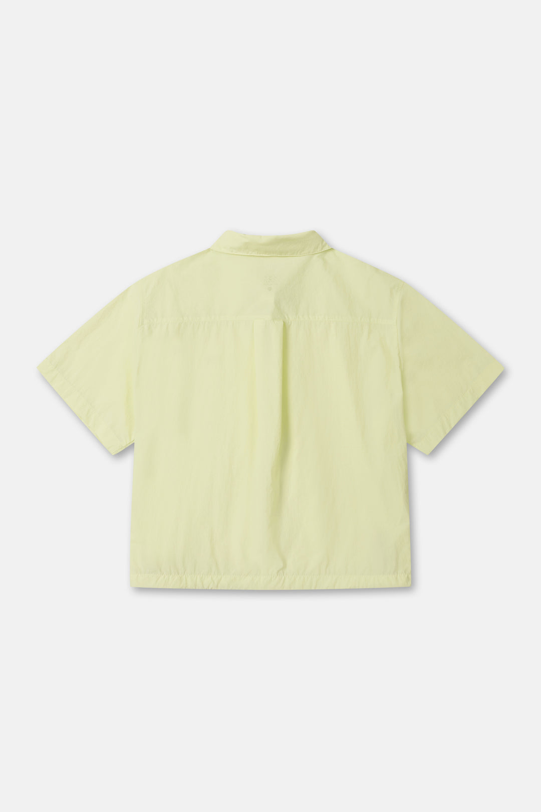 Kolon Sport Women’S Daypack Cropped Short Sleeve Shirt in L/Apple — front view