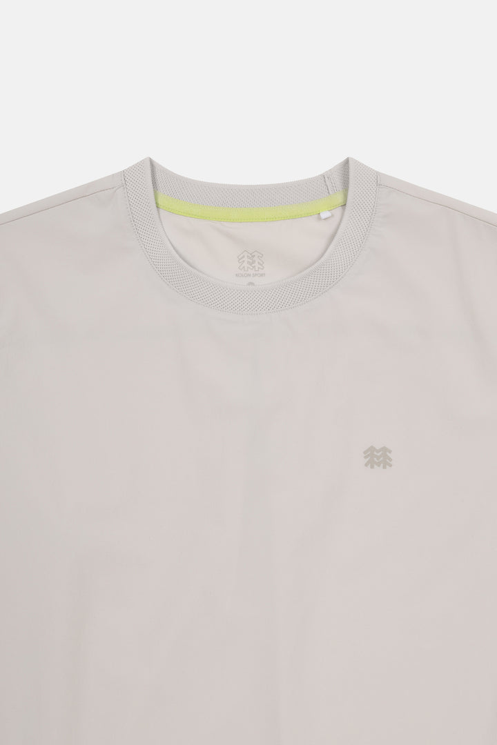 Kolon Sport Daypack Loose Fit Short Sleeve T-Shirt in L/Beige — back view