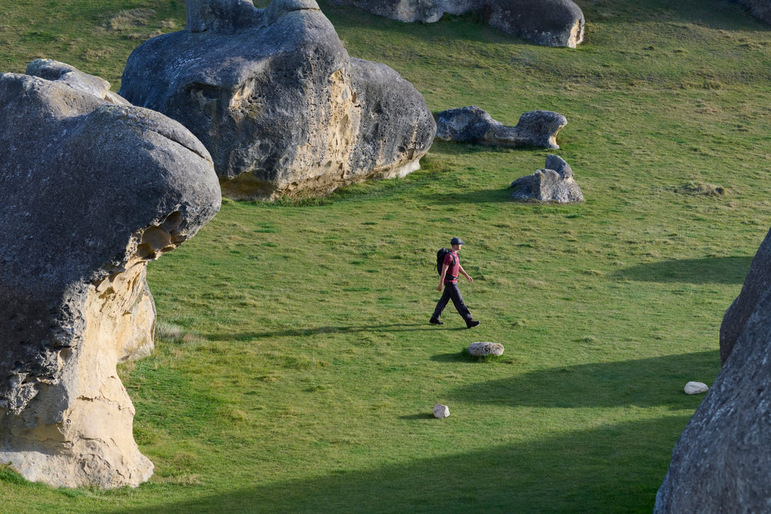 Man wearing the icebreaker Cool-Lite Sphere merino tee